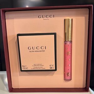 Gucci Pink Lip Oil & Glow Highlighter Duo